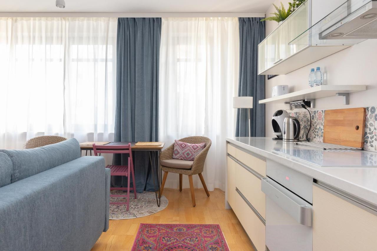 ורשה Wincentego Colorful Apartment מראה חיצוני תמונה