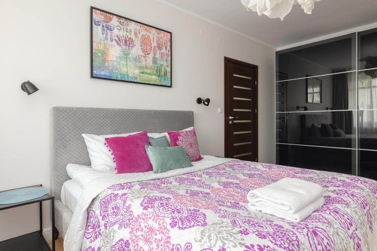 ורשה Wincentego Colorful Apartment מראה חיצוני תמונה
