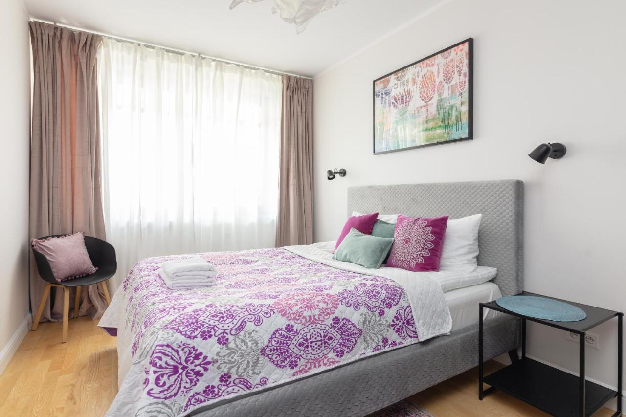 ורשה Wincentego Colorful Apartment מראה חיצוני תמונה