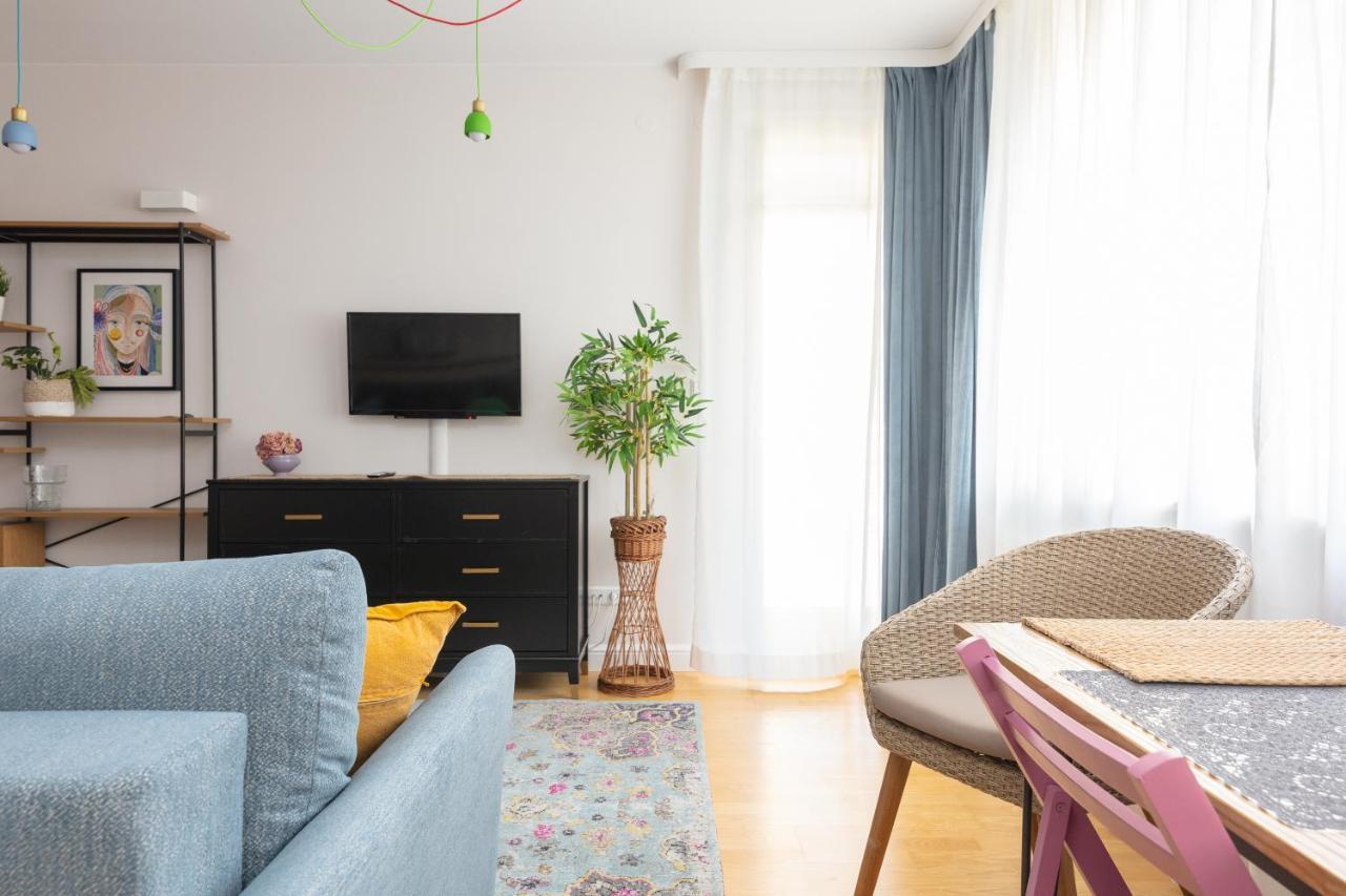 ורשה Wincentego Colorful Apartment מראה חיצוני תמונה