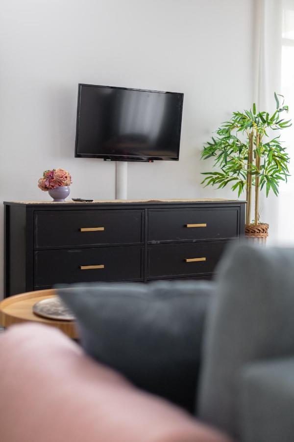ורשה Wincentego Colorful Apartment מראה חיצוני תמונה