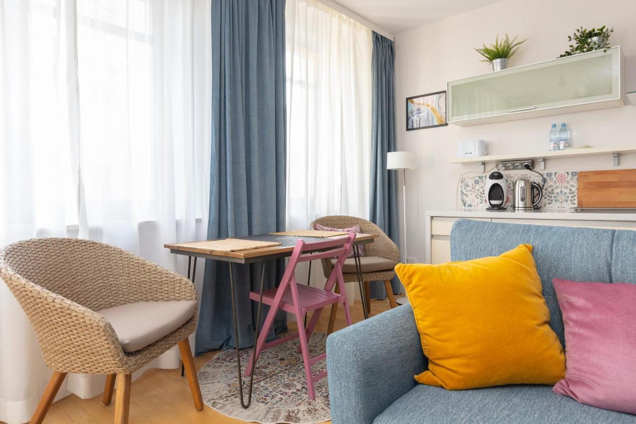 ורשה Wincentego Colorful Apartment מראה חיצוני תמונה