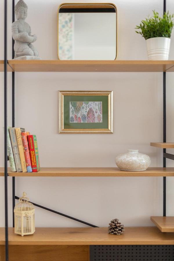 ורשה Wincentego Colorful Apartment מראה חיצוני תמונה